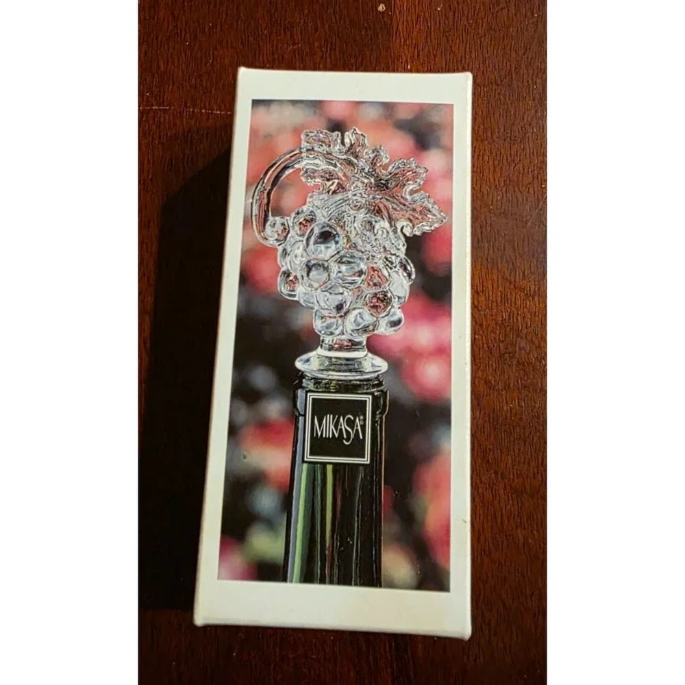Mikasa Lead Crystal Bottle Stopper Wine Grapes Fruit Collection New in Box